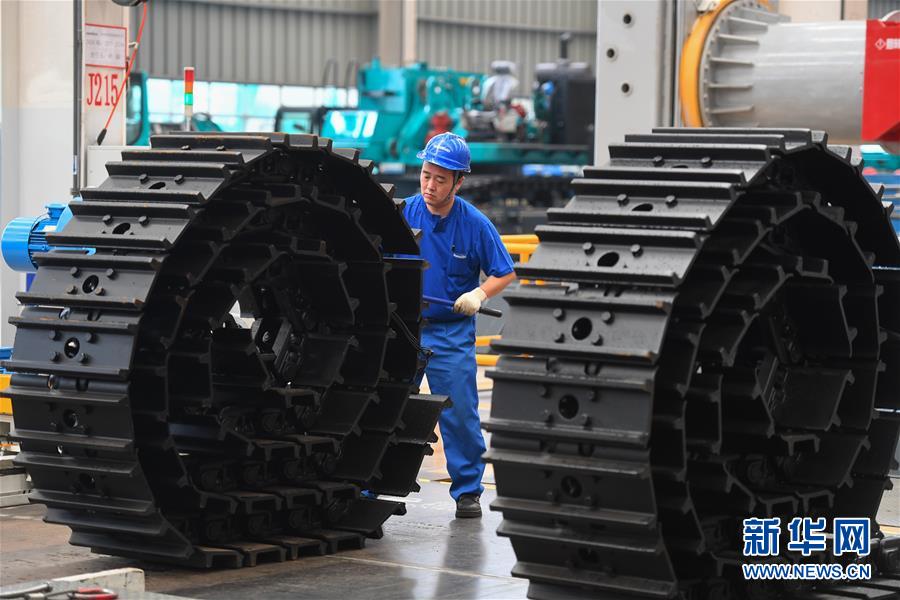 威斯尼斯wns2299cn官网版“智慧工厂”引领“生产节拍”——走进山河智能一探